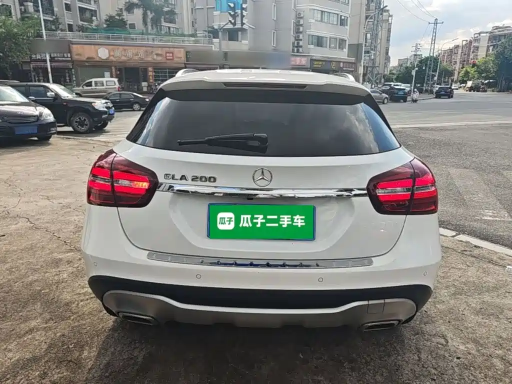 Mercedes-Benz GLA — миниатюра 6