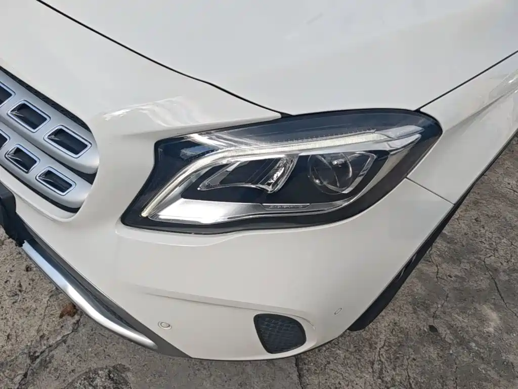 Mercedes-Benz GLA — миниатюра 24