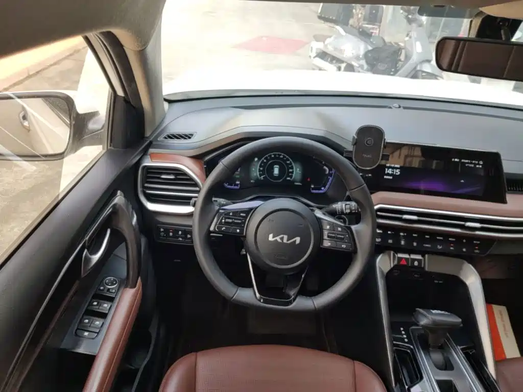 Kia Sportage — миниатюра 11