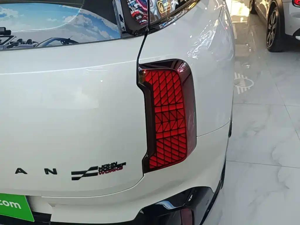 MINI Mini JCW Countryman — миниатюра 8