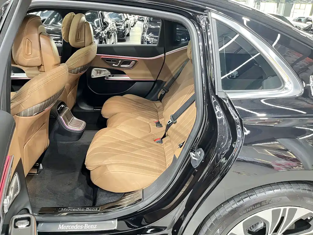 Mercedes-Benz E-Class E 2025 E 300 L Luxury