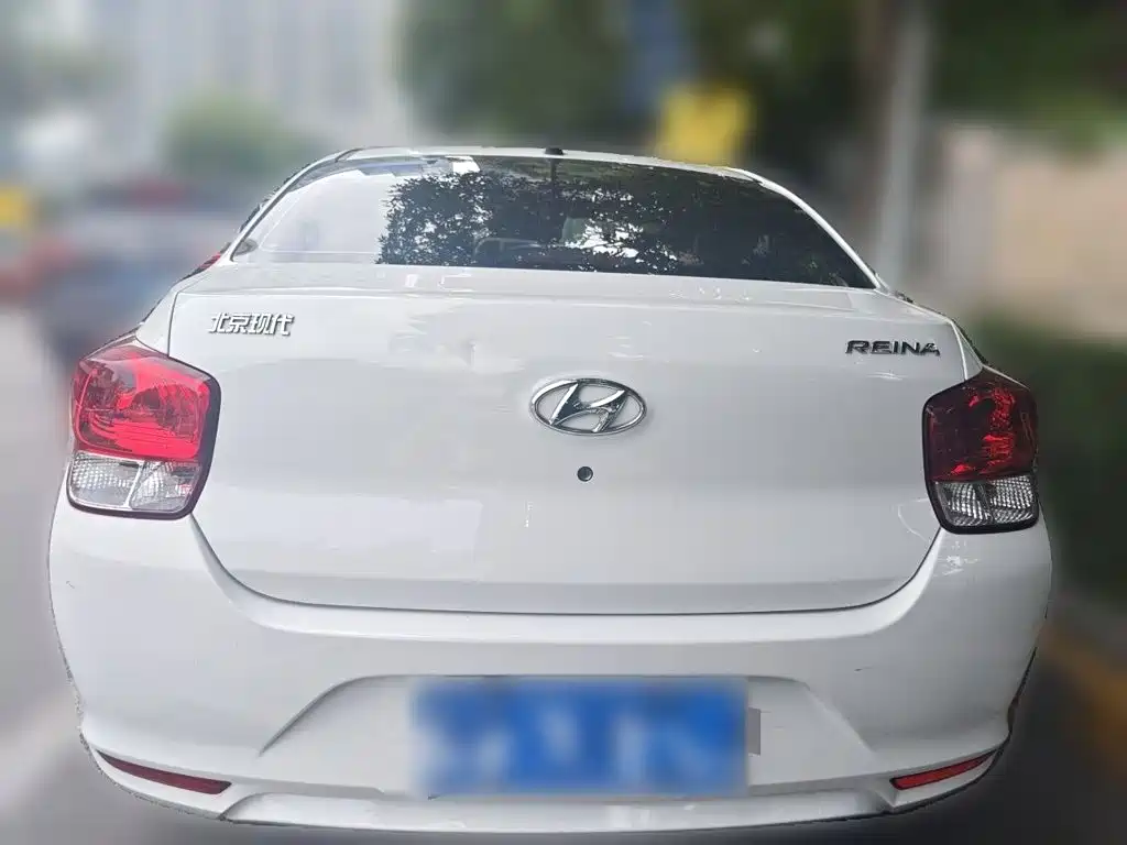 Hyundai Verna — миниатюра 3