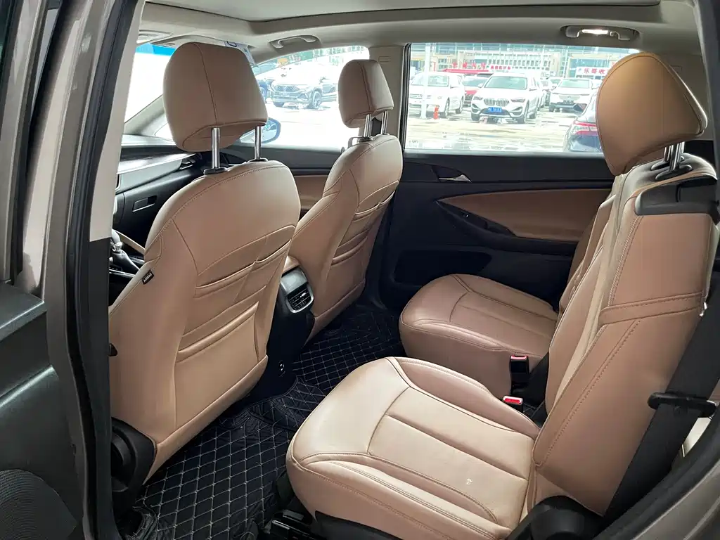 Buick GL6 — миниатюра 23