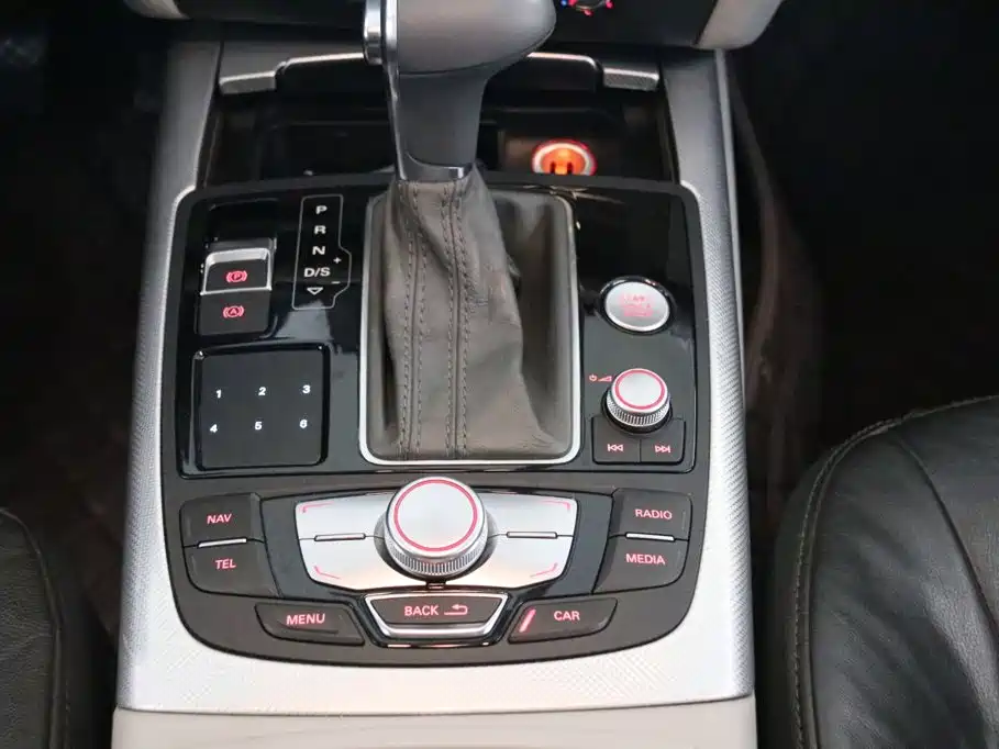 Audi A6L — миниатюра 10