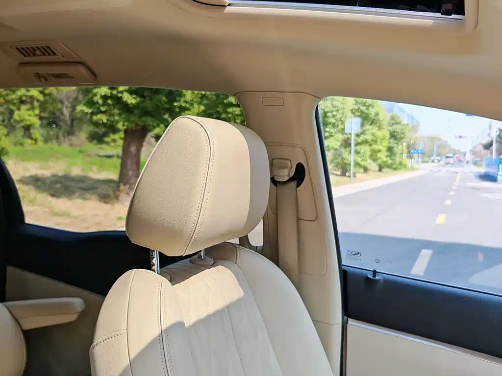 Buick GL8 2023 652T Luxury