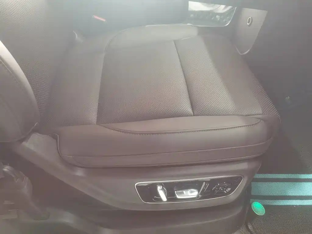Li Auto Li L8 — миниатюра 15