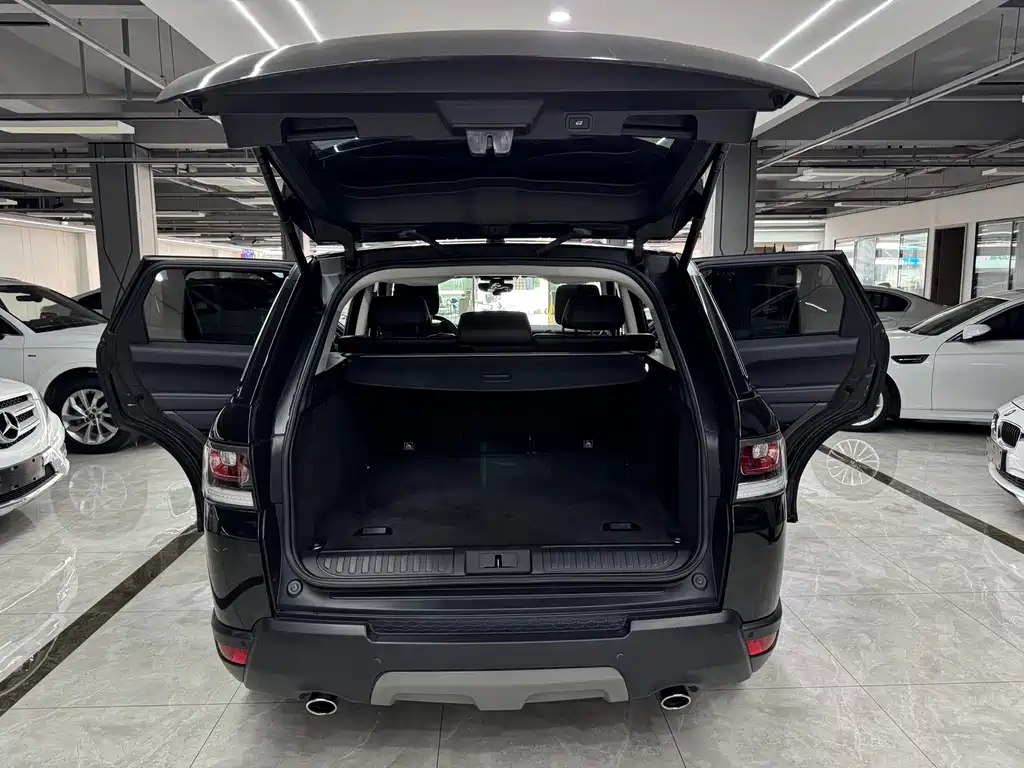 Land Rover Range Rover Sport 2017 3.0 SC V6 SE