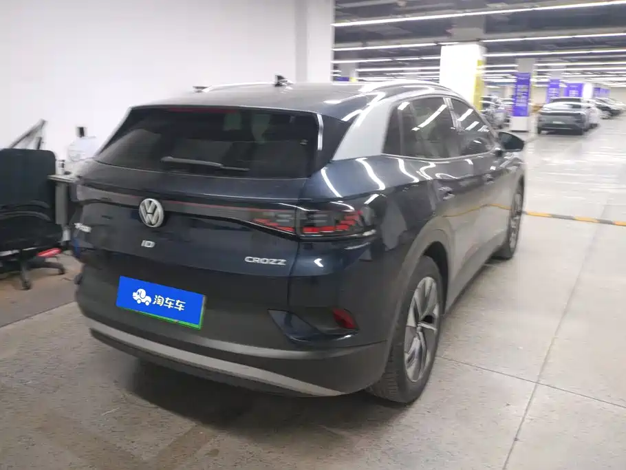 Volkswagen ID.4 Crozz — миниатюра 3
