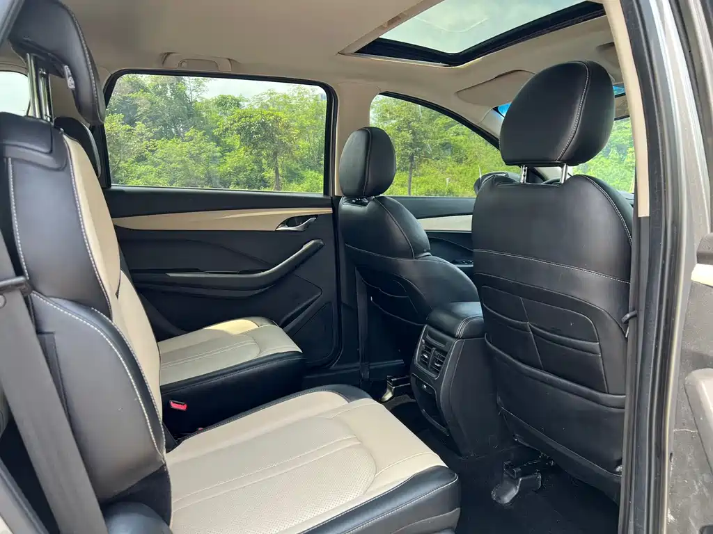 Baojun 360 — миниатюра 12