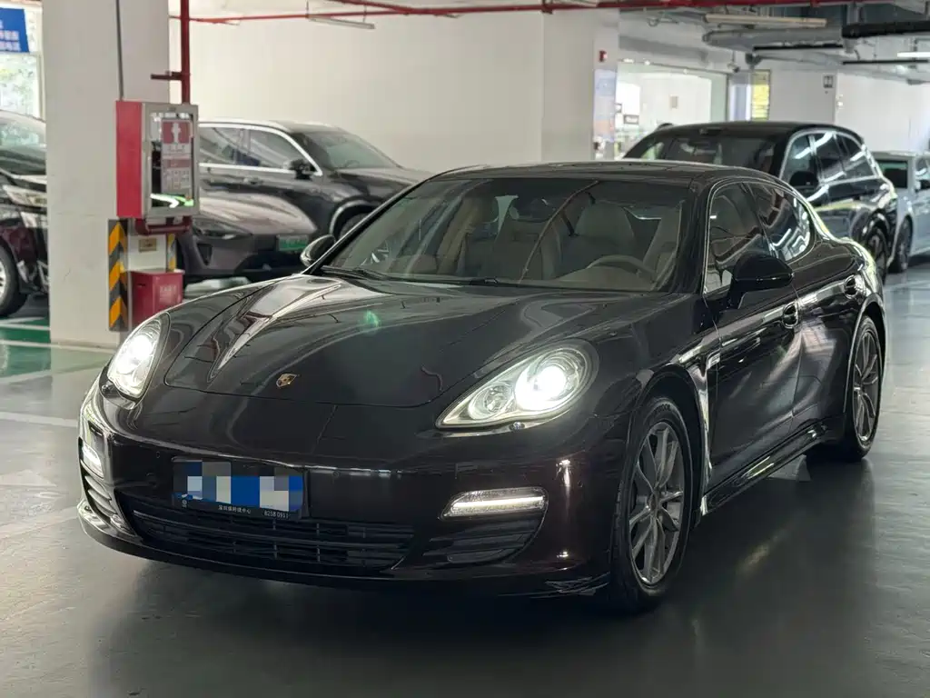 Porsche Panamera 2012