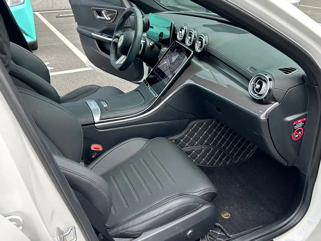 Mercedes-Benz C-Class — миниатюра 10