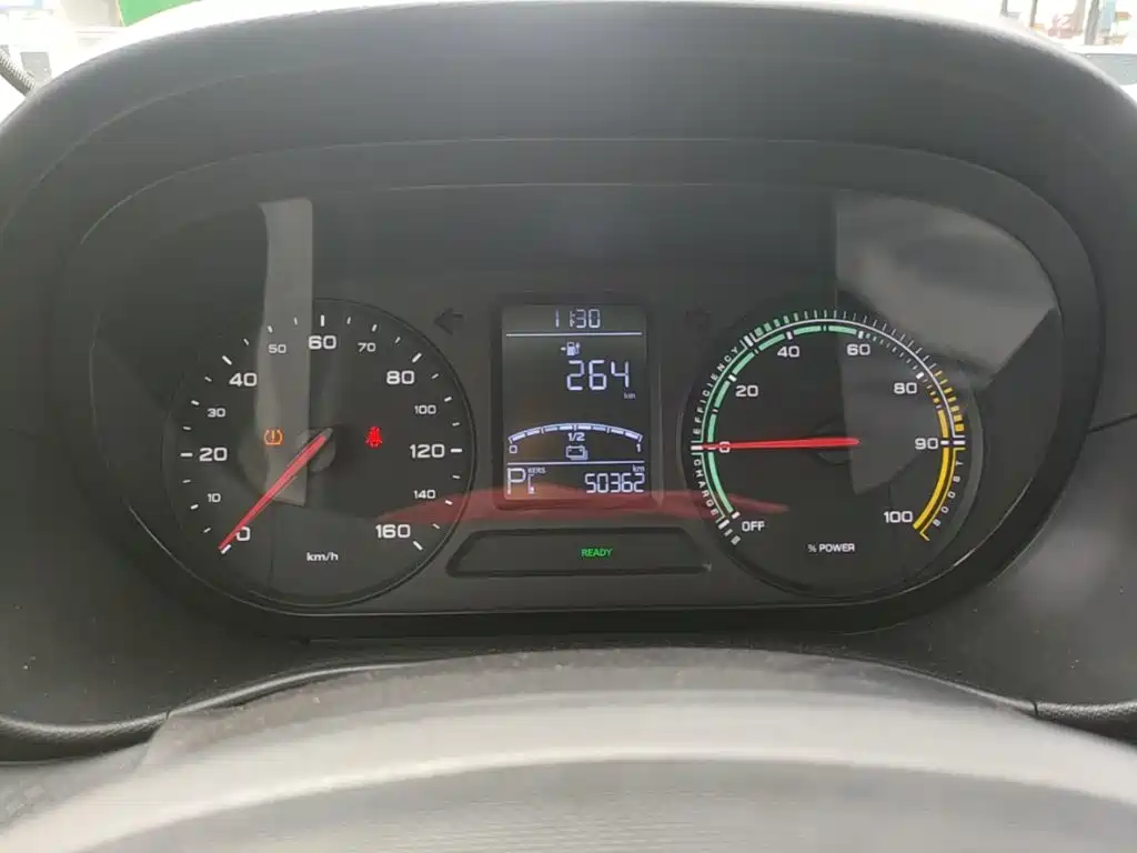 Roewe Clever — миниатюра 12