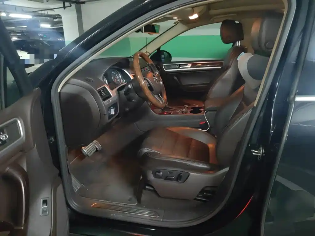 Volkswagen Touareg — миниатюра 14