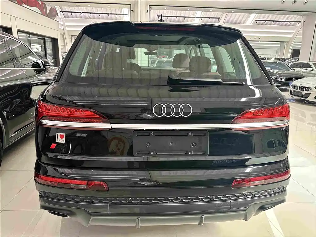 Audi Q7 — миниатюра 20