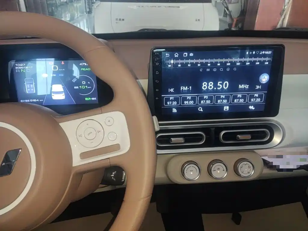 Wuling MINIEV — миниатюра 13