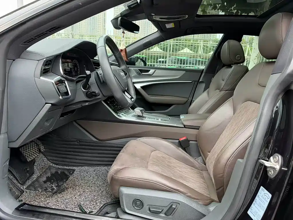 Audi A7L — миниатюра 4