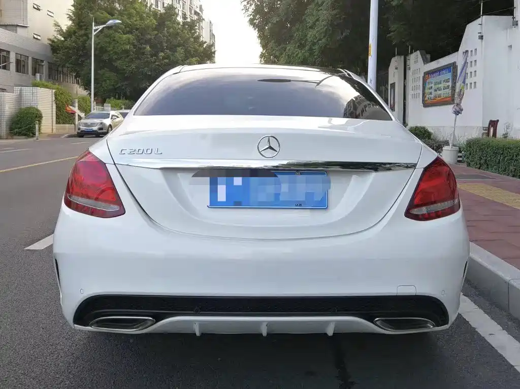 Mercedes-Benz C-Class — миниатюра 4