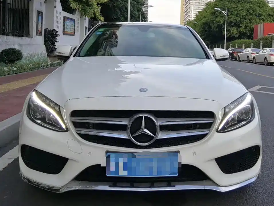 Mercedes-Benz C-Class — миниатюра 10