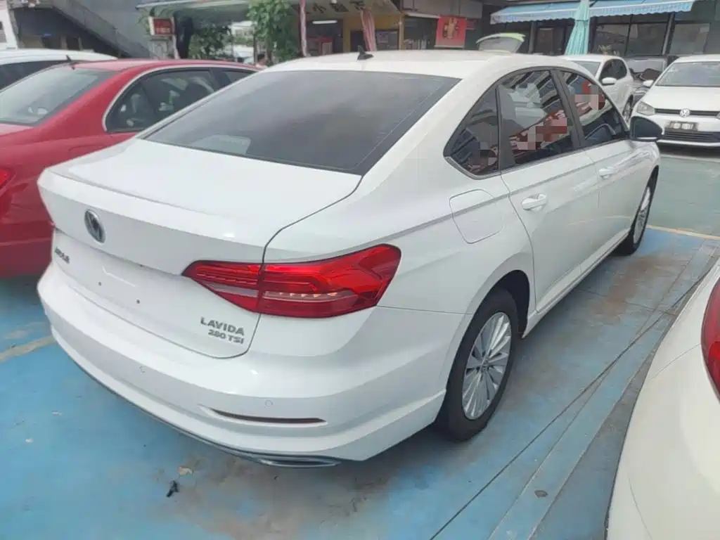 Volkswagen Lavida — миниатюра 7