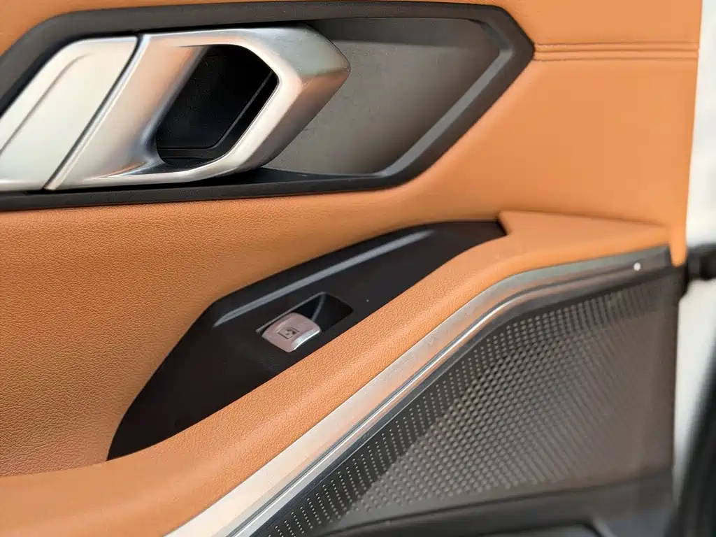 BMW 3 Series — миниатюра 14