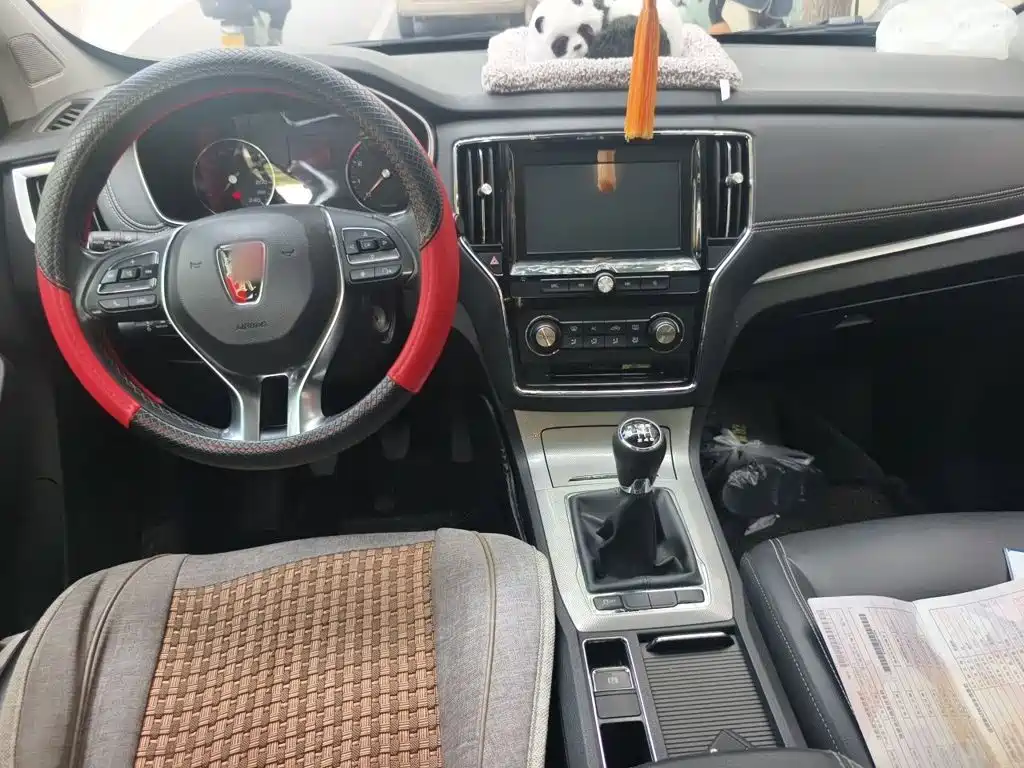 Roewe RX5 — миниатюра 10