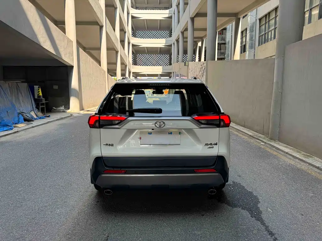 TOYOTA RAV4 RONGFANG