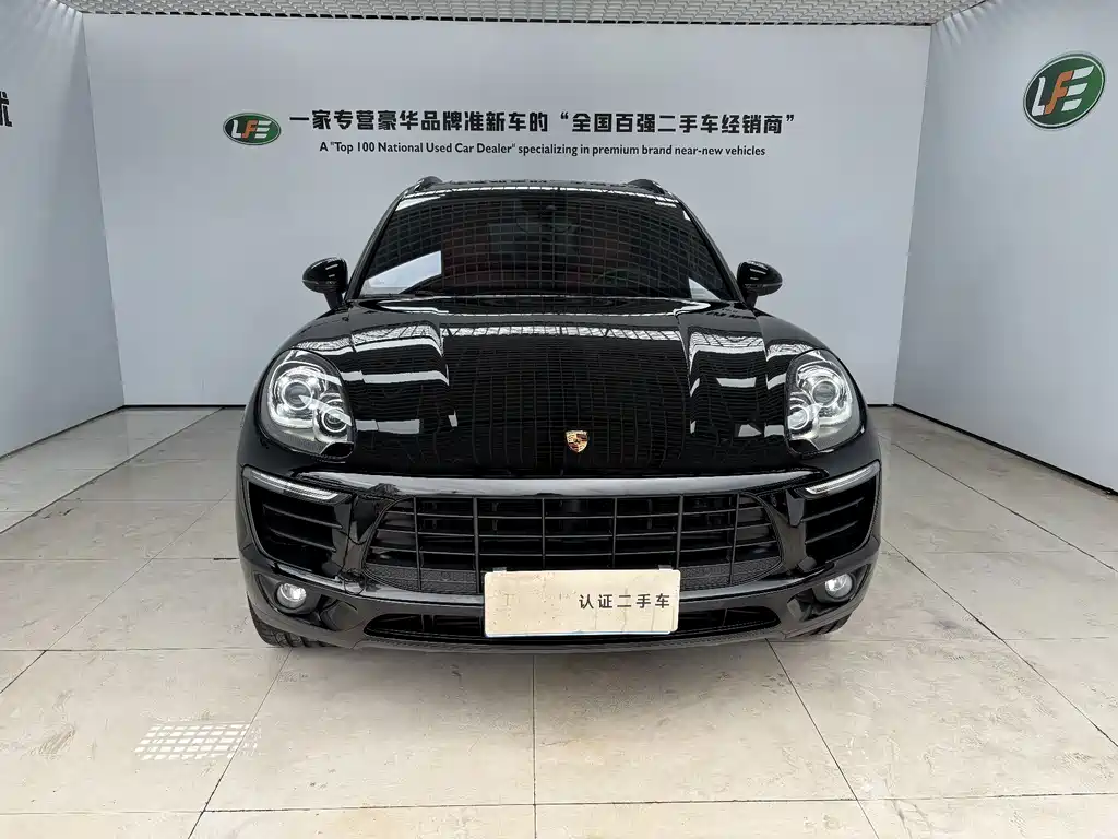Porsche Macan — миниатюра 3