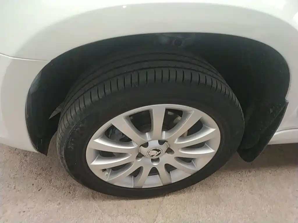 Skoda Yeti — миниатюра 23