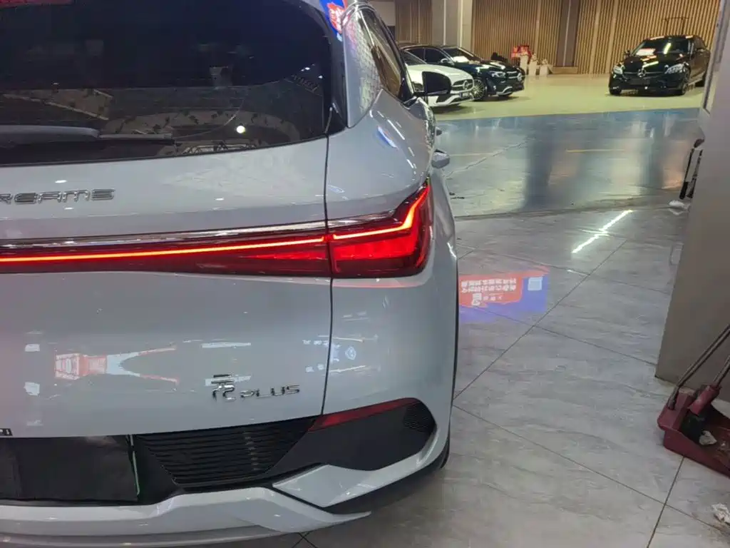 BYD Yuan Plus — миниатюра 8