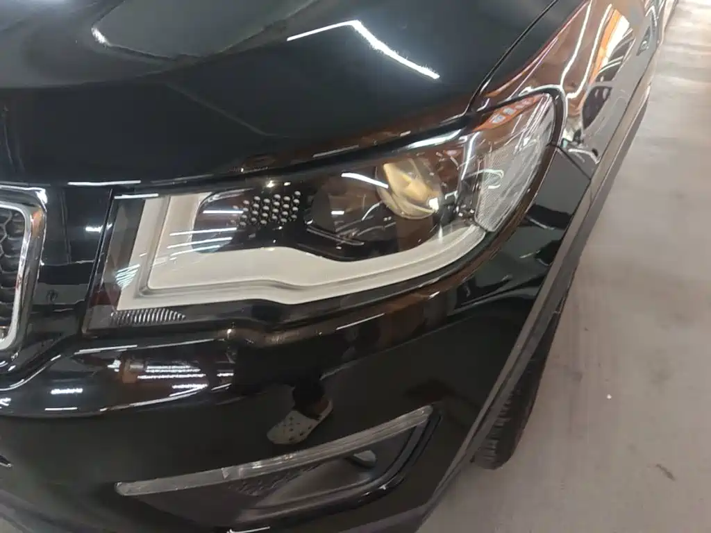 Jeep Compass — миниатюра 24