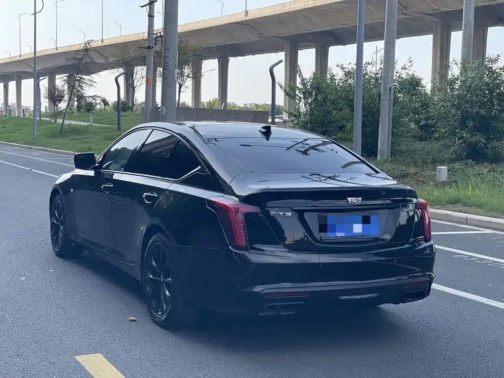 Cadillac CT5 — миниатюра 6