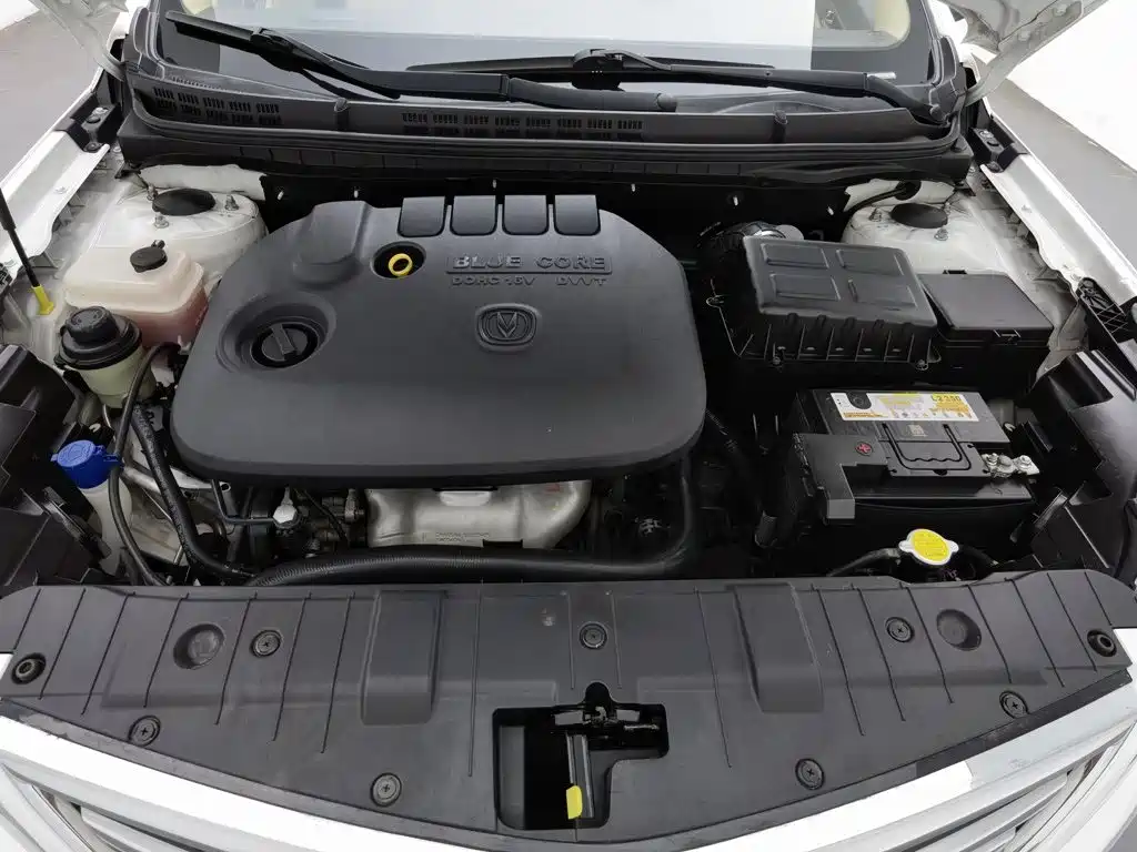Changan Eado — миниатюра 6