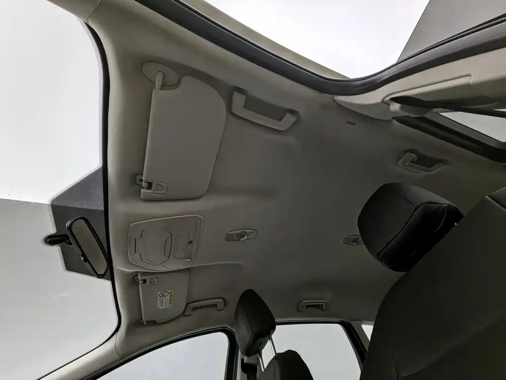 Ford Kuga — миниатюра 14