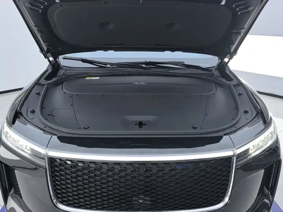 Li Auto Li ONE — миниатюра 10