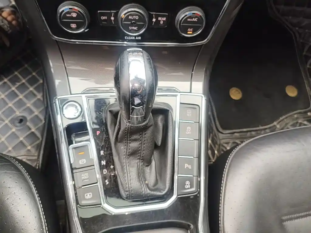 Volkswagen Passat — миниатюра 14