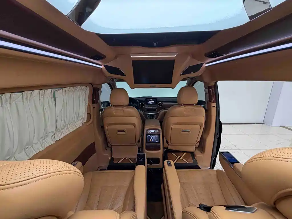 Mercedes-Benz V-Class — миниатюра 5
