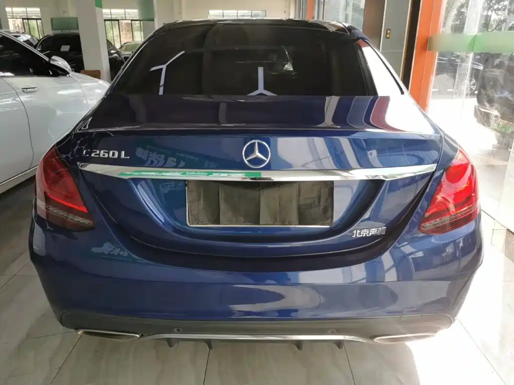 Mercedes-Benz C-Class — миниатюра 6