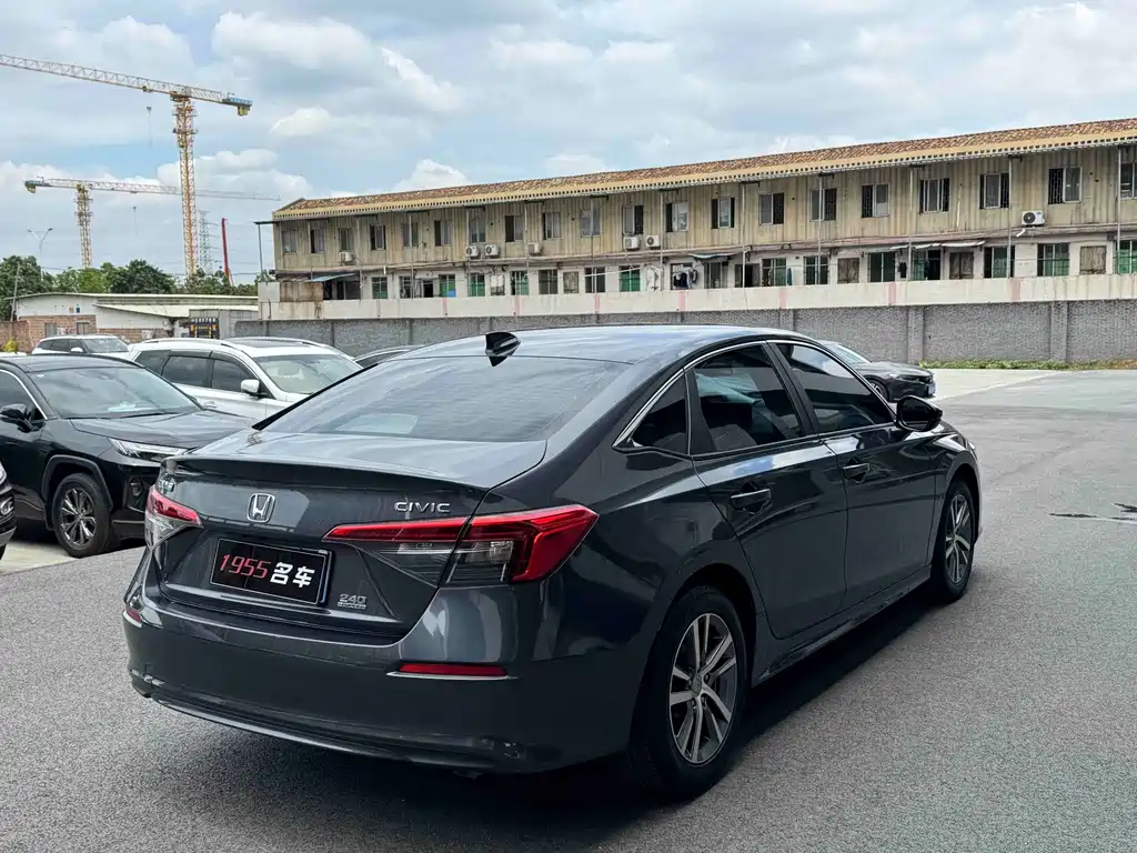 Honda Civic — миниатюра 9