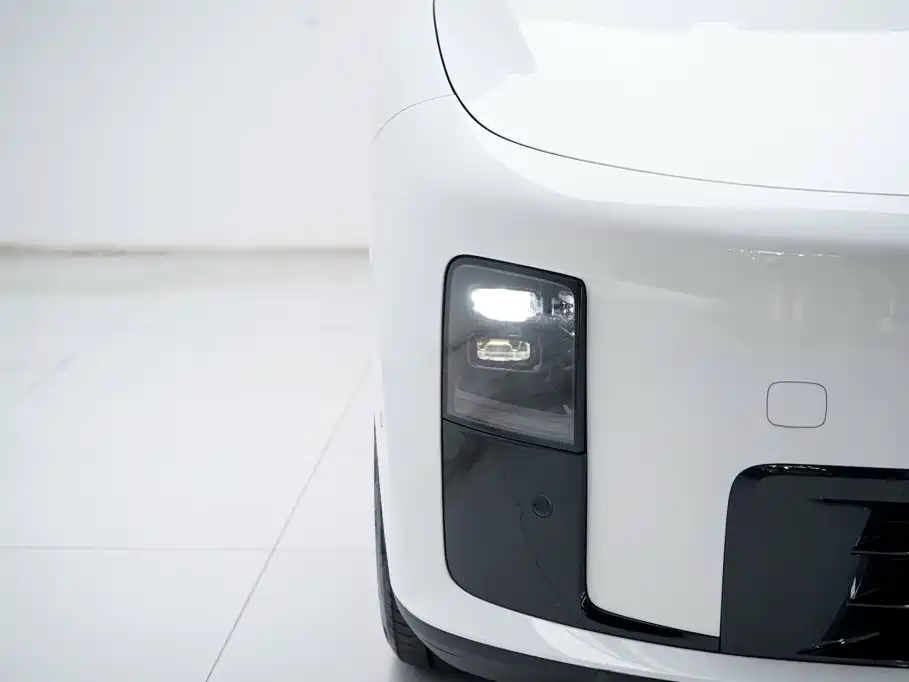 Li Auto Li i8 — миниатюра 16