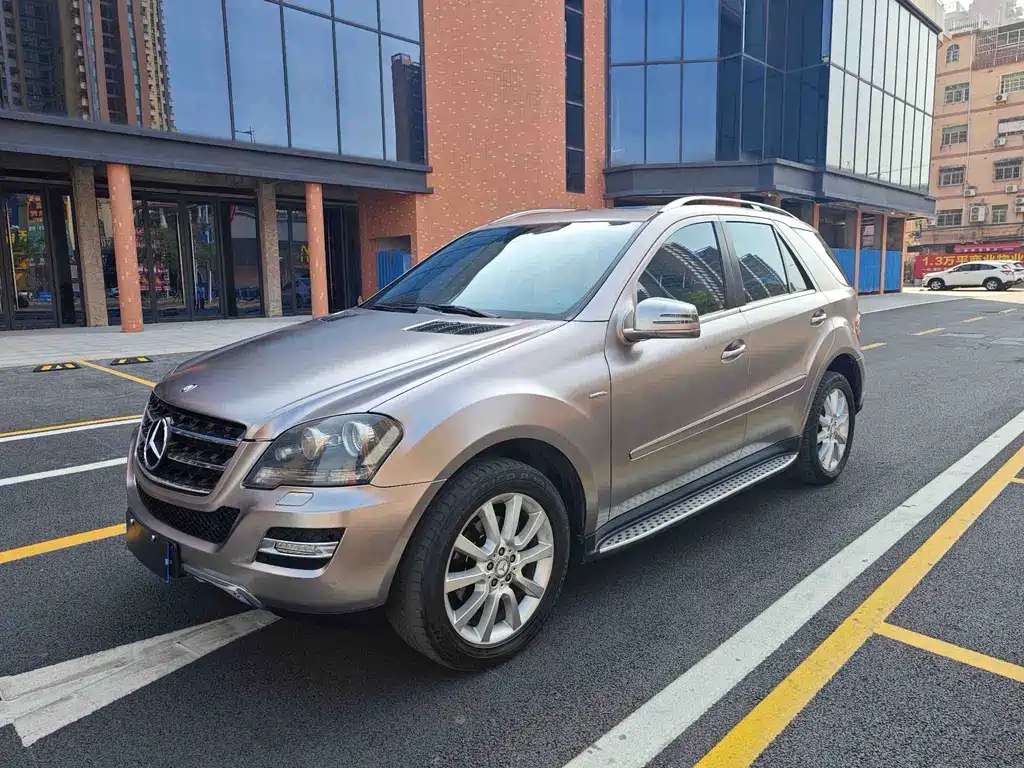 Mercedes-Benz M-Class 2011