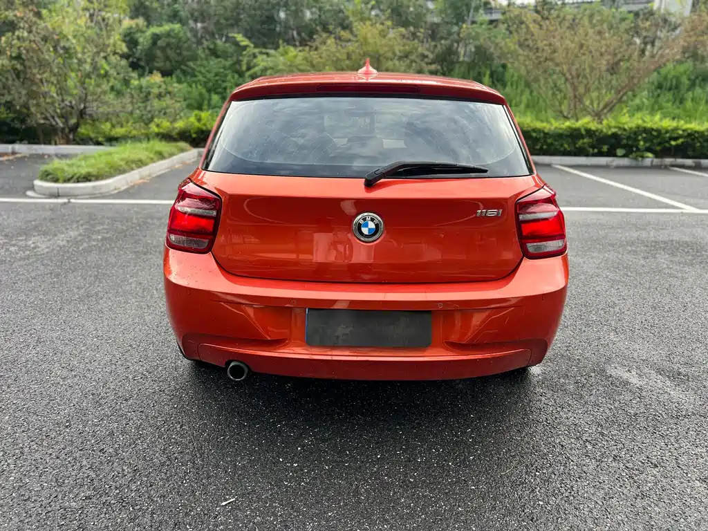 BMW 1 Series (Import) — миниатюра 6