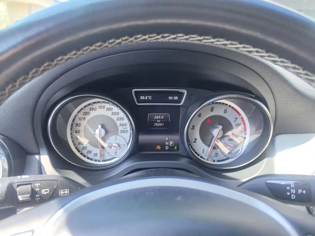 Mercedes-Benz GLA — миниатюра 5