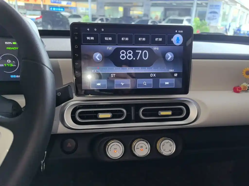 Wuling MINIEV — миниатюра 13