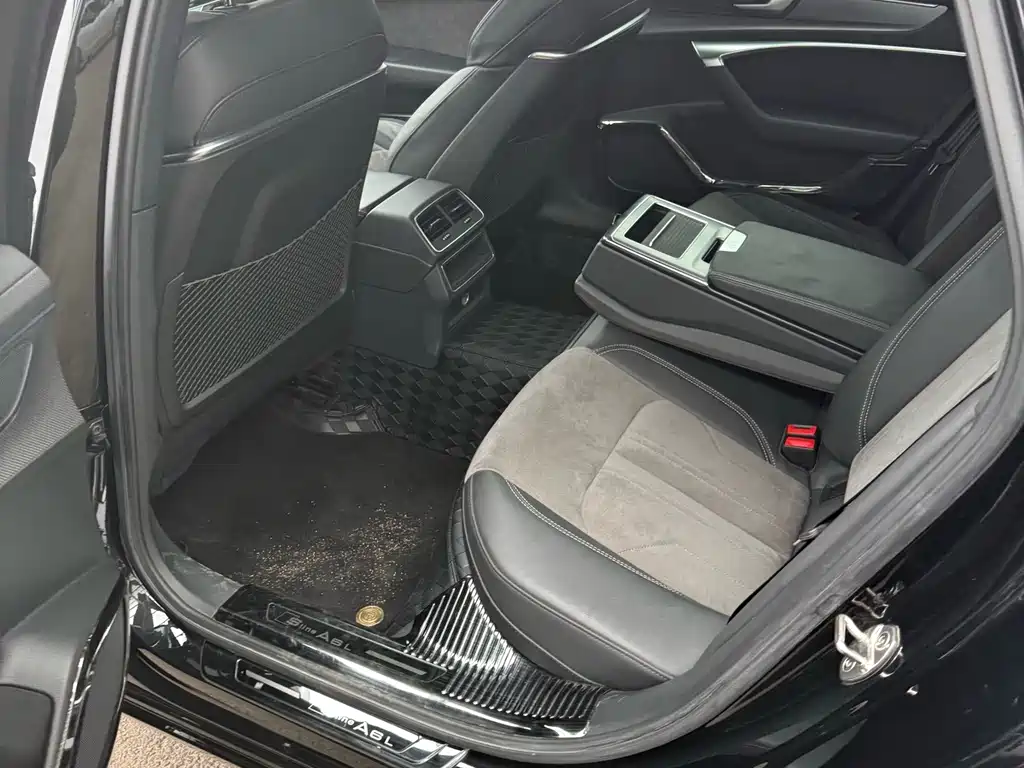 Audi A6L — миниатюра 4