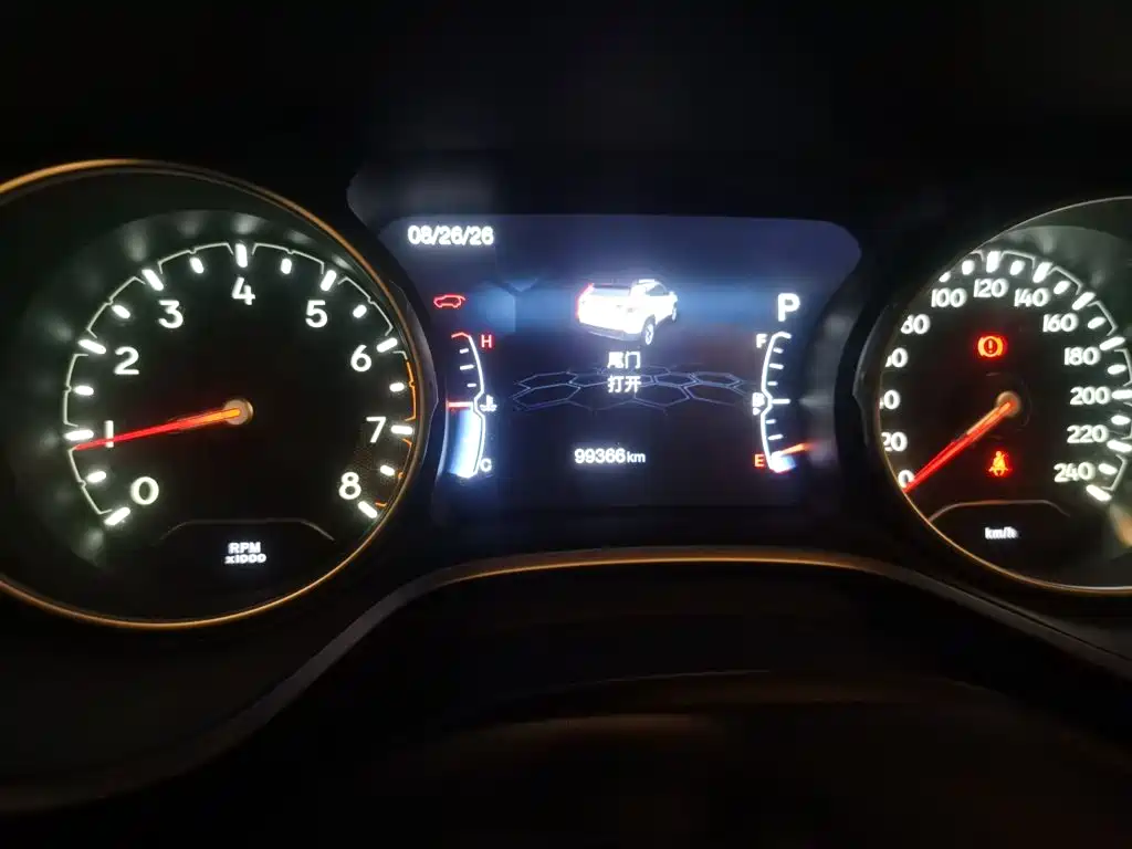 Jeep Compass — миниатюра 7