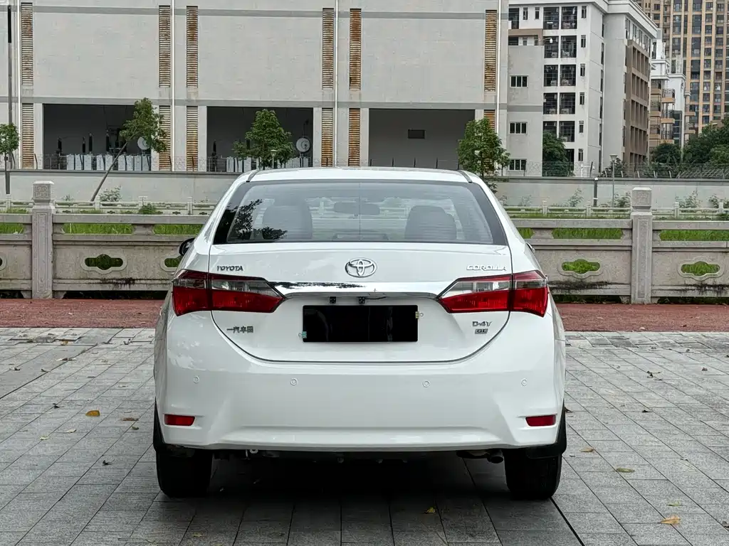 Toyota Corolla — миниатюра 8