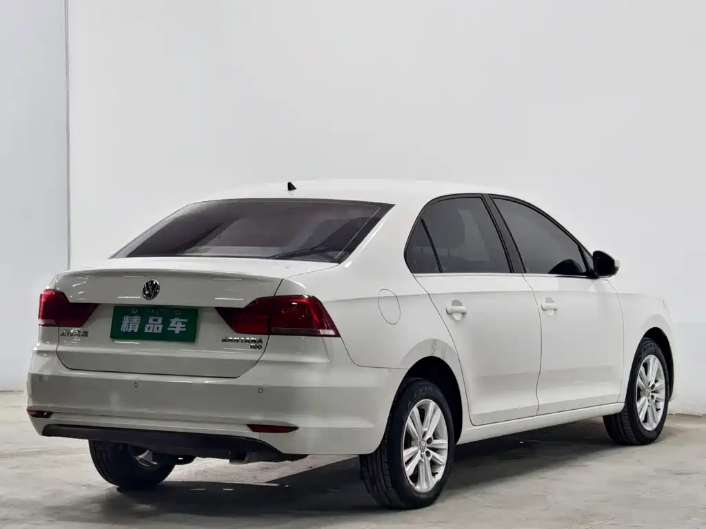 Volkswagen Santana — миниатюра 4