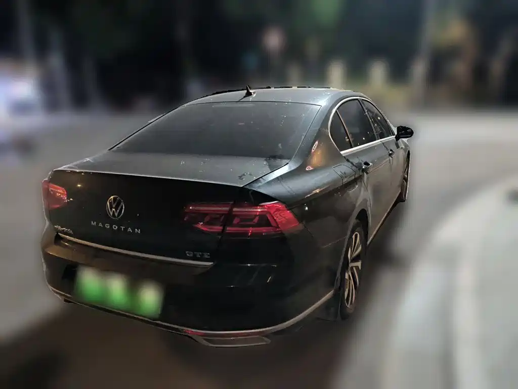 Volkswagen Magotan PHEV — миниатюра 6