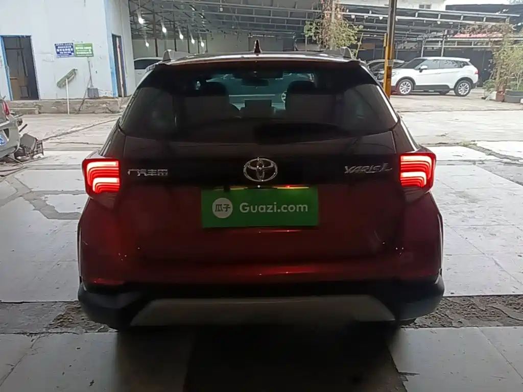 Toyota Yaris L — миниатюра 6