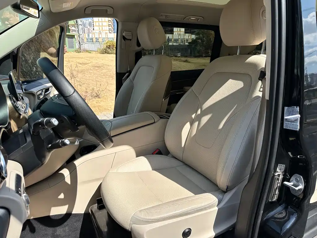 MERCEDES-BENZ V CLASS